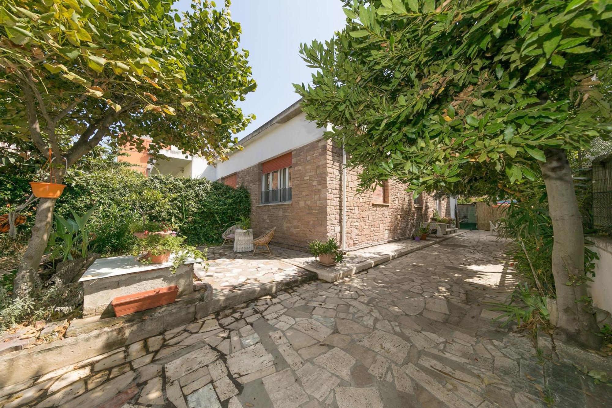 Appartamento Con Giardino A Due Passi Dal Mare Piombino Exterior photo